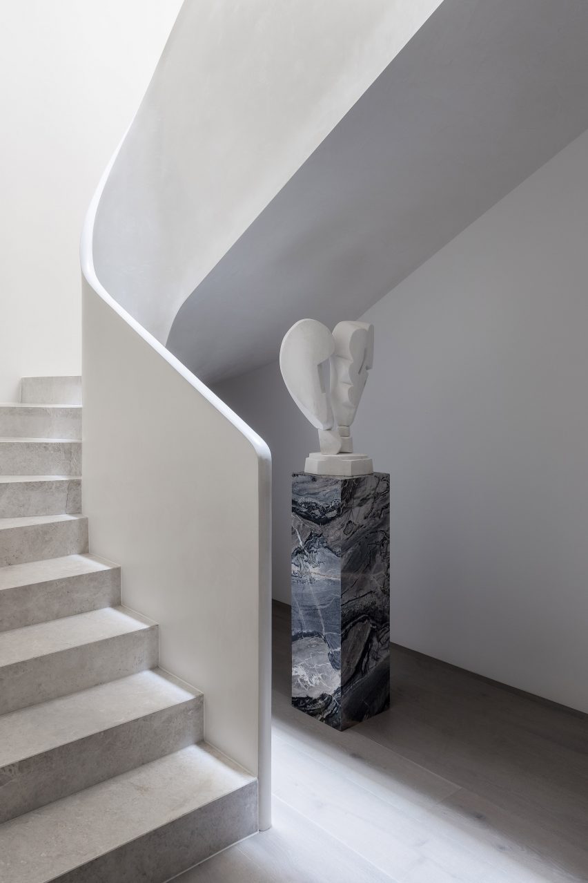 Sculptural staircase of Grange Residence