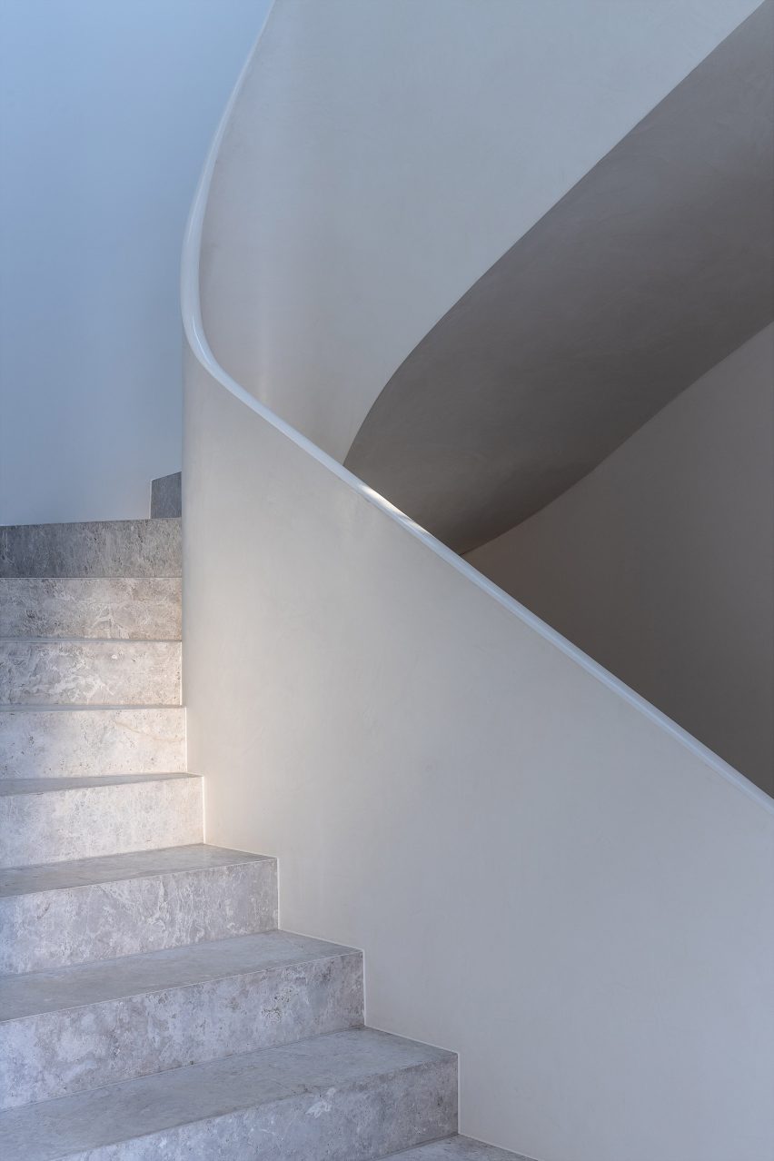 Sculptural staircase