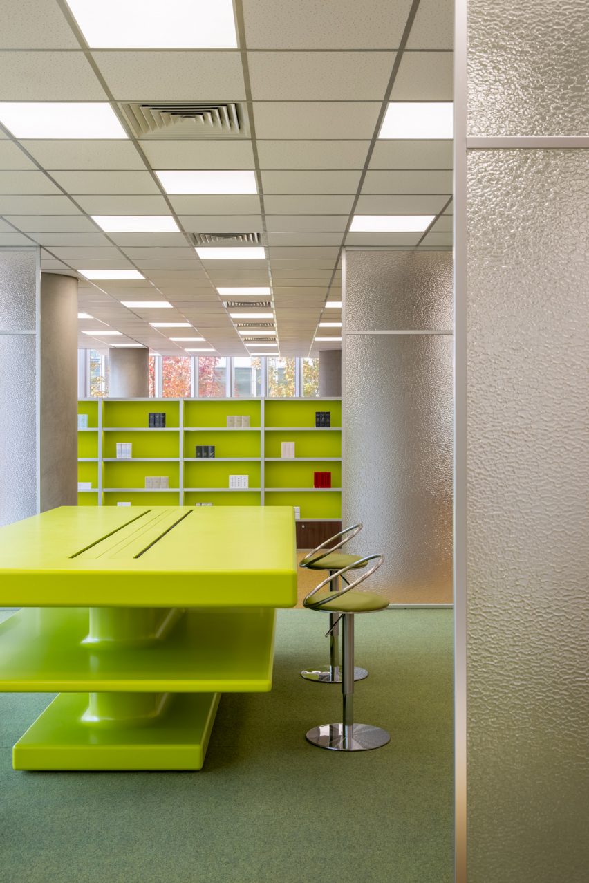Harmay cosmetics store by AIM Architecture