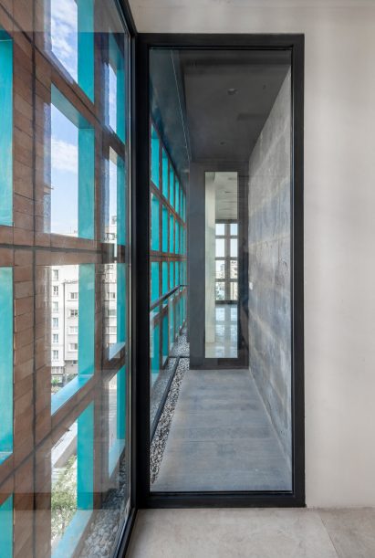 Image of the facade from the interior