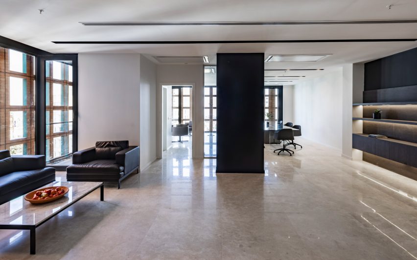 Hitra Office and Commercial Building was designed by Hooba Design Group
