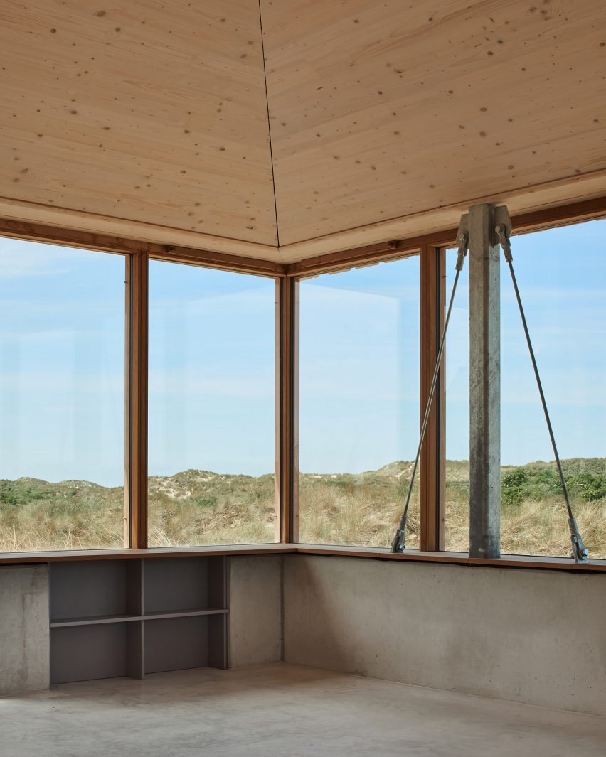 Inside Dutch holiday home on Terschelling