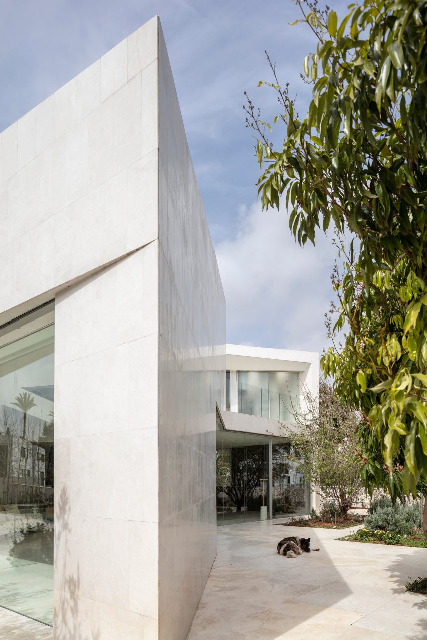 IS House by Paritzki & Liani Architects
