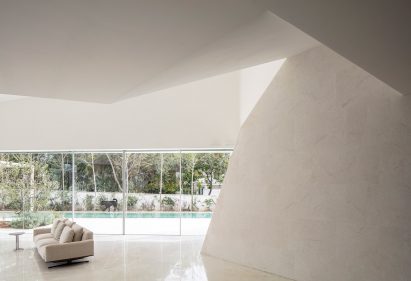 Living room in IS House by Paritzki & Liani Architects
