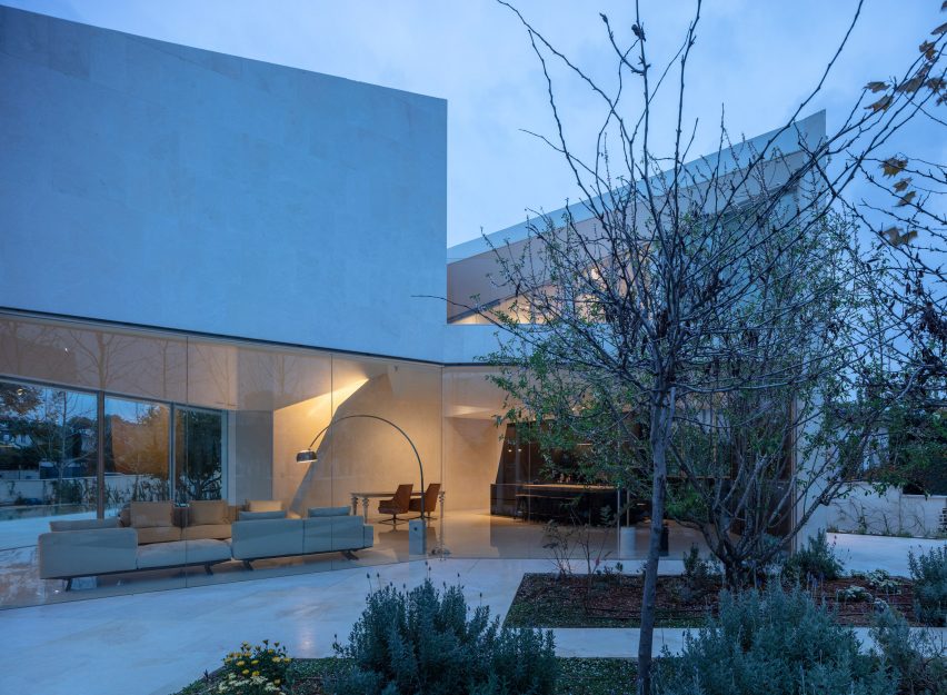 IS House by Paritzki & Liani Architects