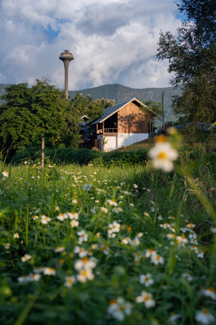 Khiankai Home and Studio is a home and music studio in Thailand by Sher Maker