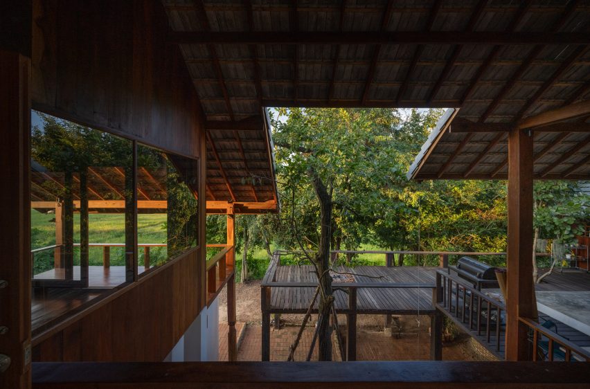 Khiankai Home and Studio is a home and music studio in Thailand by Sher Maker