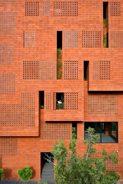 Kohan Ceram's brick exterior
