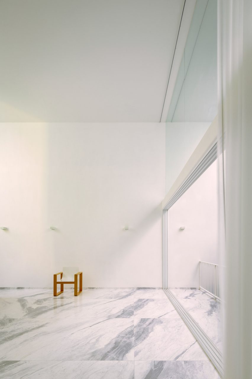 La Piedad house by Cotaparedes Arquitectos