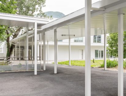 The Neutron Research Centre has a white painted finish