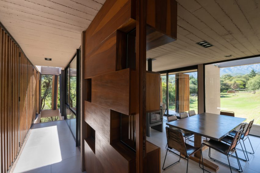 Córdoba House by Barrionuevo Villanueva Arquitectos