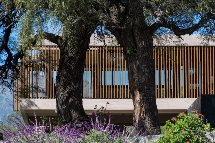 Córdoba House by Barrionuevo Villanueva Arquitectos