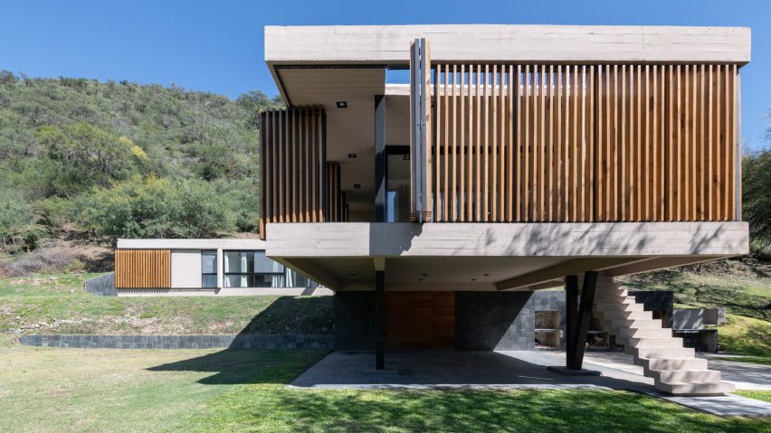 Córdoba House by Barrionuevo Villanueva Arquitectos