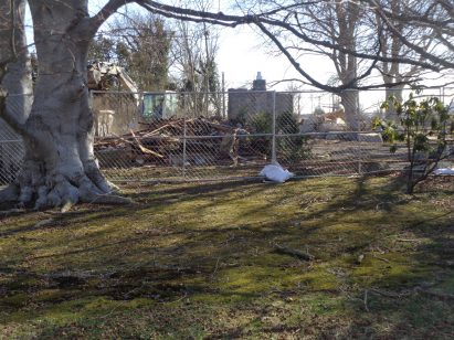 Demolition of Marcel Breuer's Geller I house in Long Island
