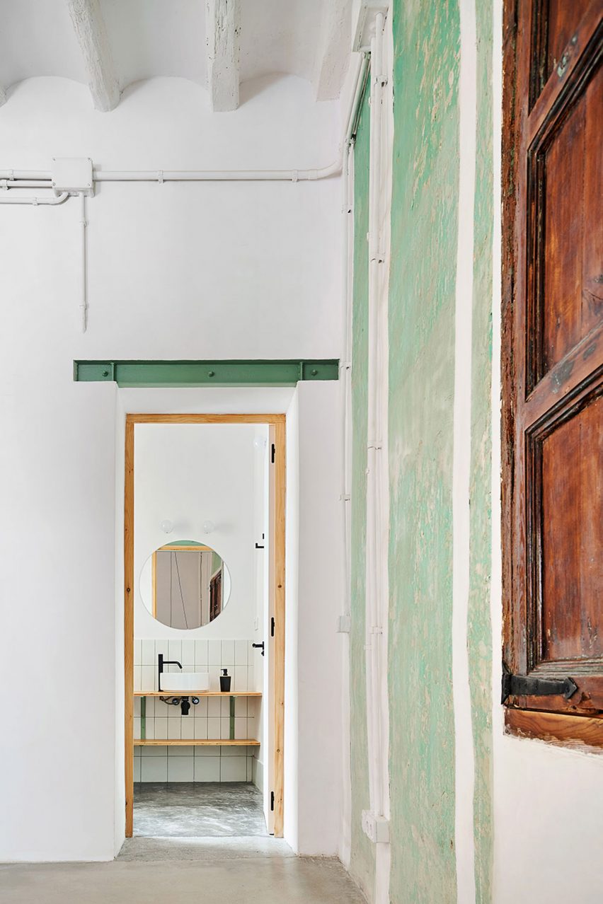 Mediona 13 interiors by Nua Arquitectures