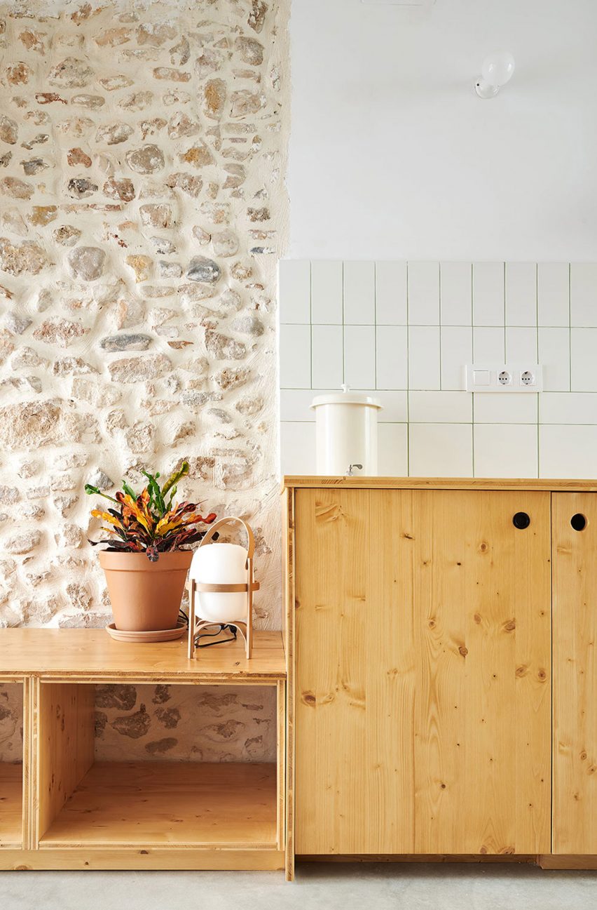 Mediona 13 interiors by Nua Arquitectures