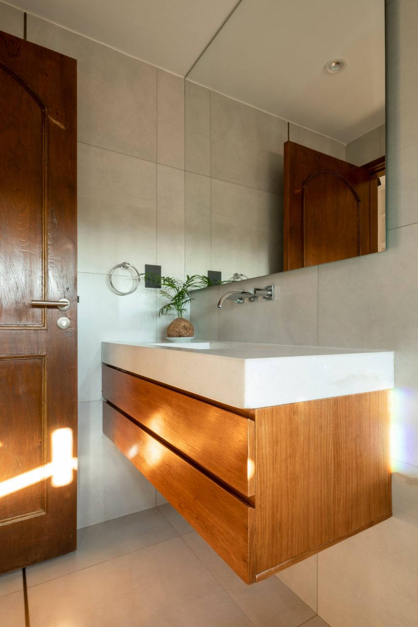 Reforma Alas by OMCM Arquitectos