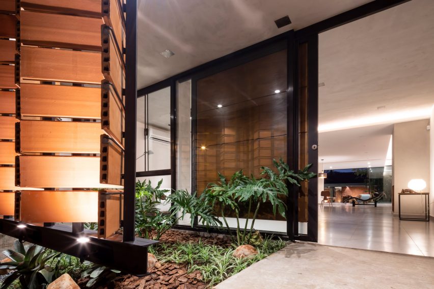 Reforma Alas by OMCM Arquitectos