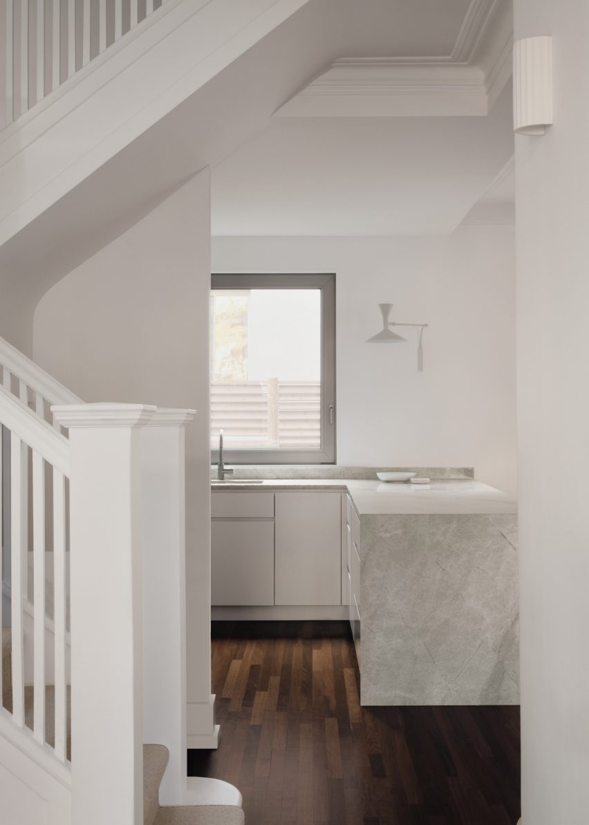 Interior of Outrement house by Vives St-Laurent