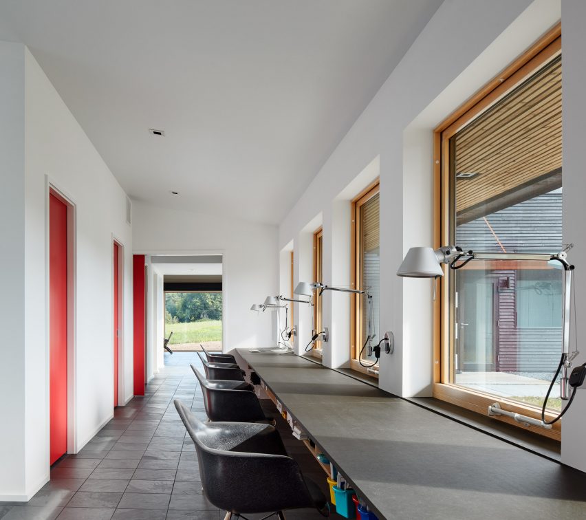 Fifty-Acre Wood is a home in Minnesota that was designed by Salmela Architect