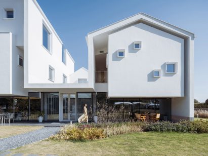 Gable wall of The White Section Homestay by Wutopia Lab