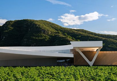 Tiangang Art Center sits at the foot of a small mountain