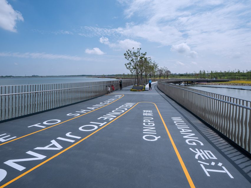 Yuandang Bridge by BAU