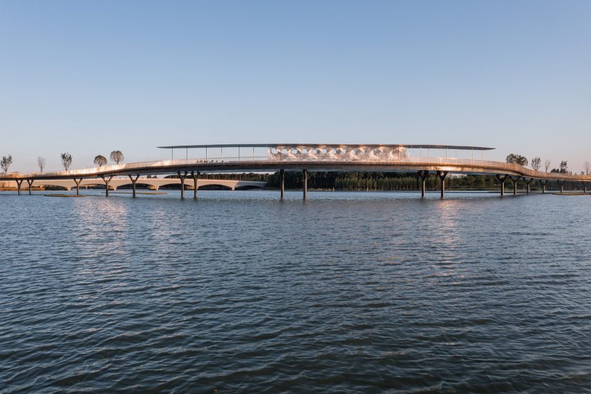 Bridge over Yuandang Lake