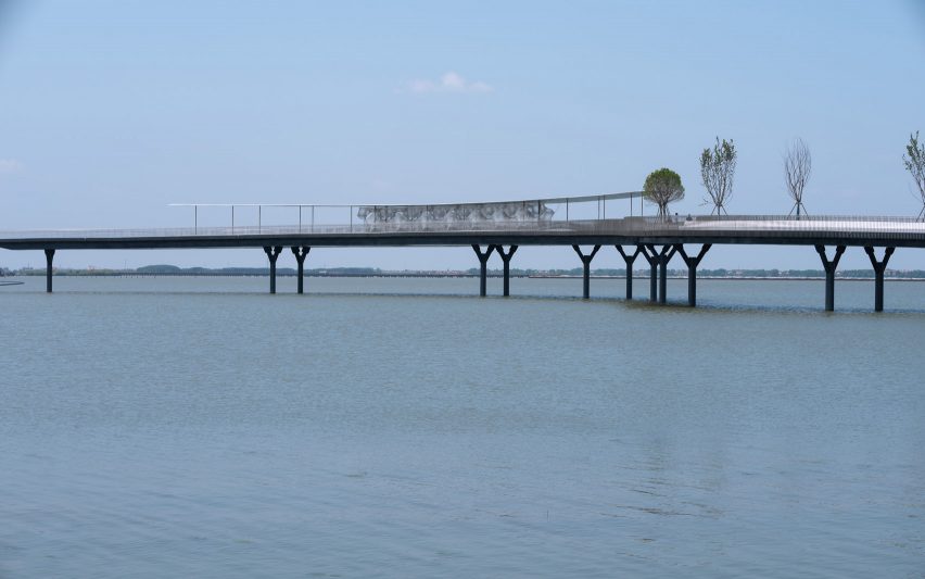 Bridge over Yuandang Lake
