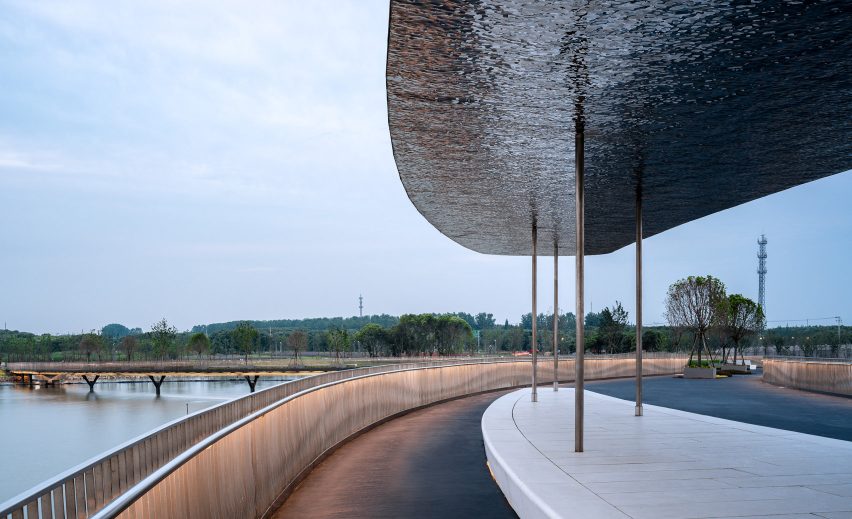 Pavilion on Yuandang Bridge