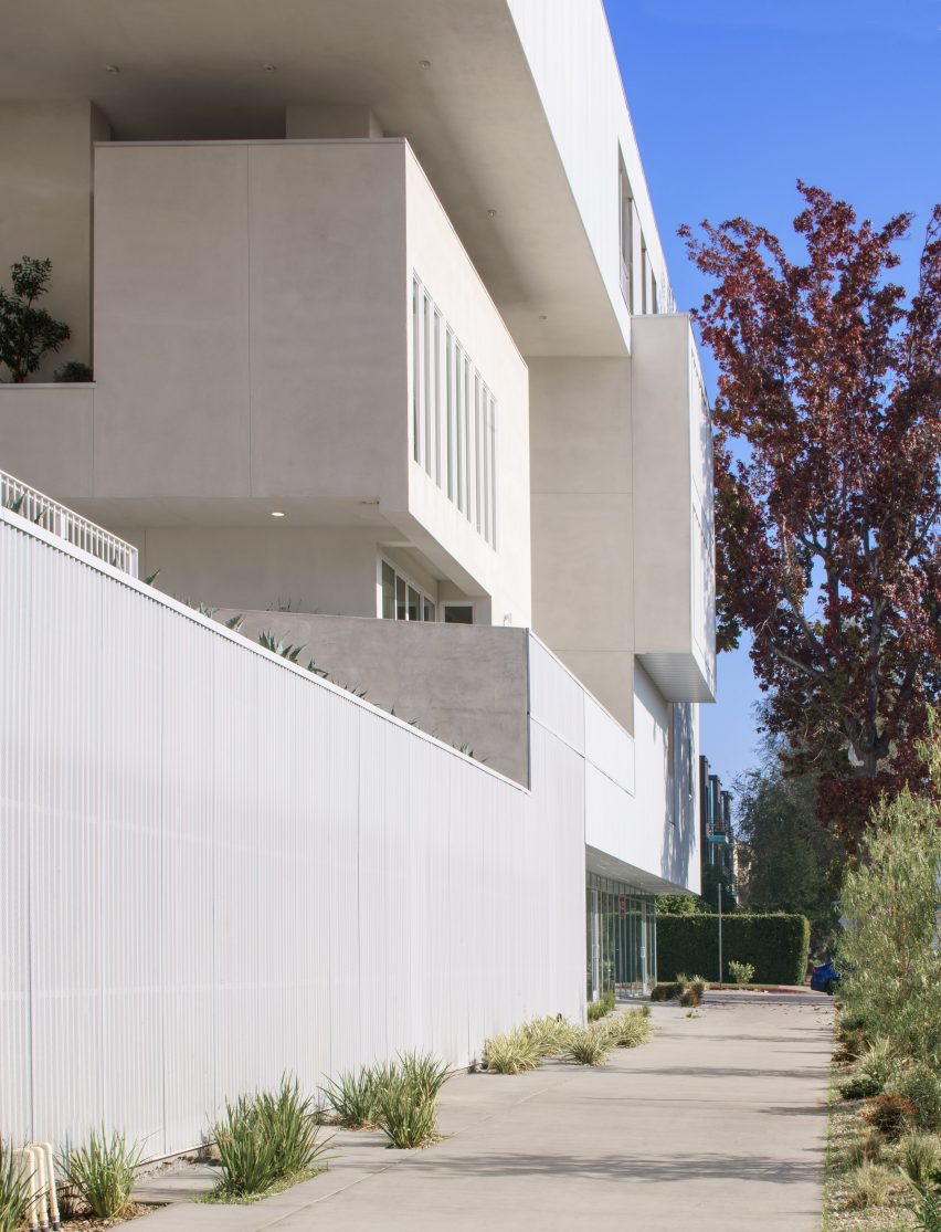 Brooks Scarpa 11 NOHO White Apartment Building