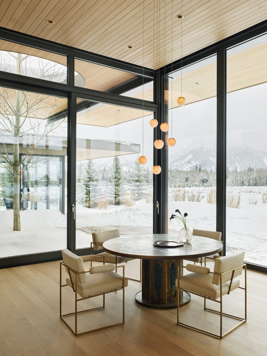 CLB Architects Tengoku Residence Courtyard Wyoming
