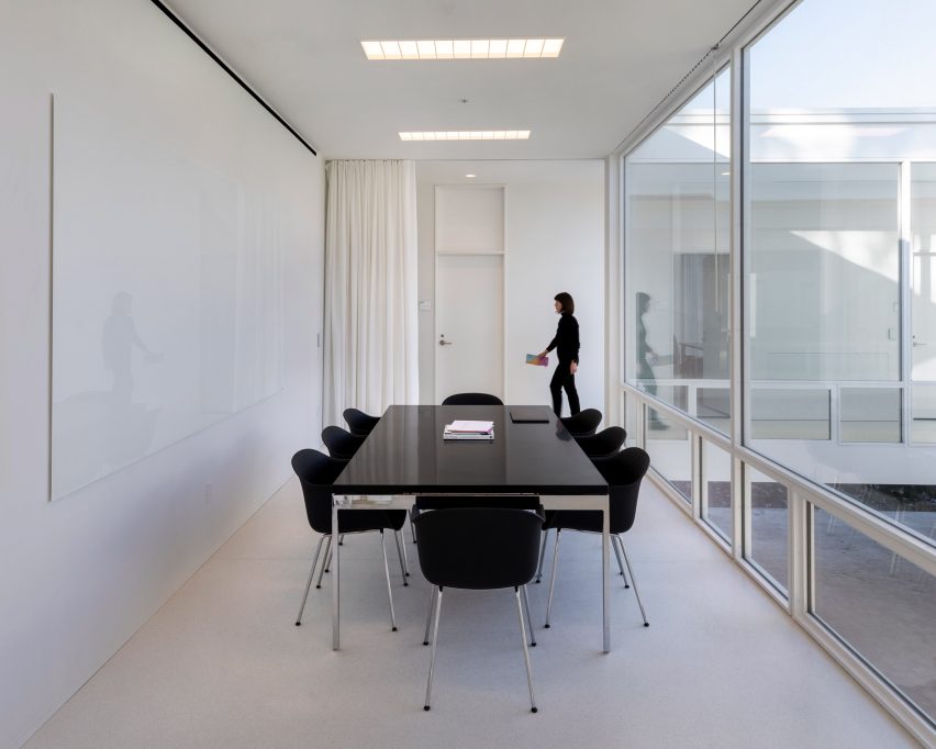 Mies rediscovered house Indiana
