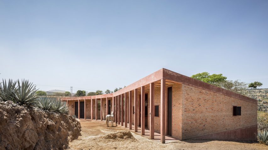 1540 Arquictectura Tequila Ranch Exterior