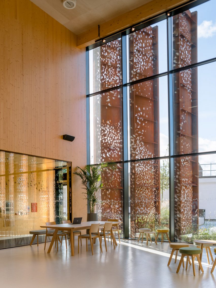UCL Pearl welcome centre