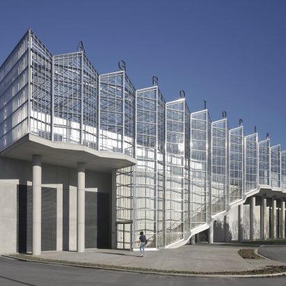 Agrotopia greenhouse by Meta Architectuurbureau and Van Bergen Kolpa Architecten