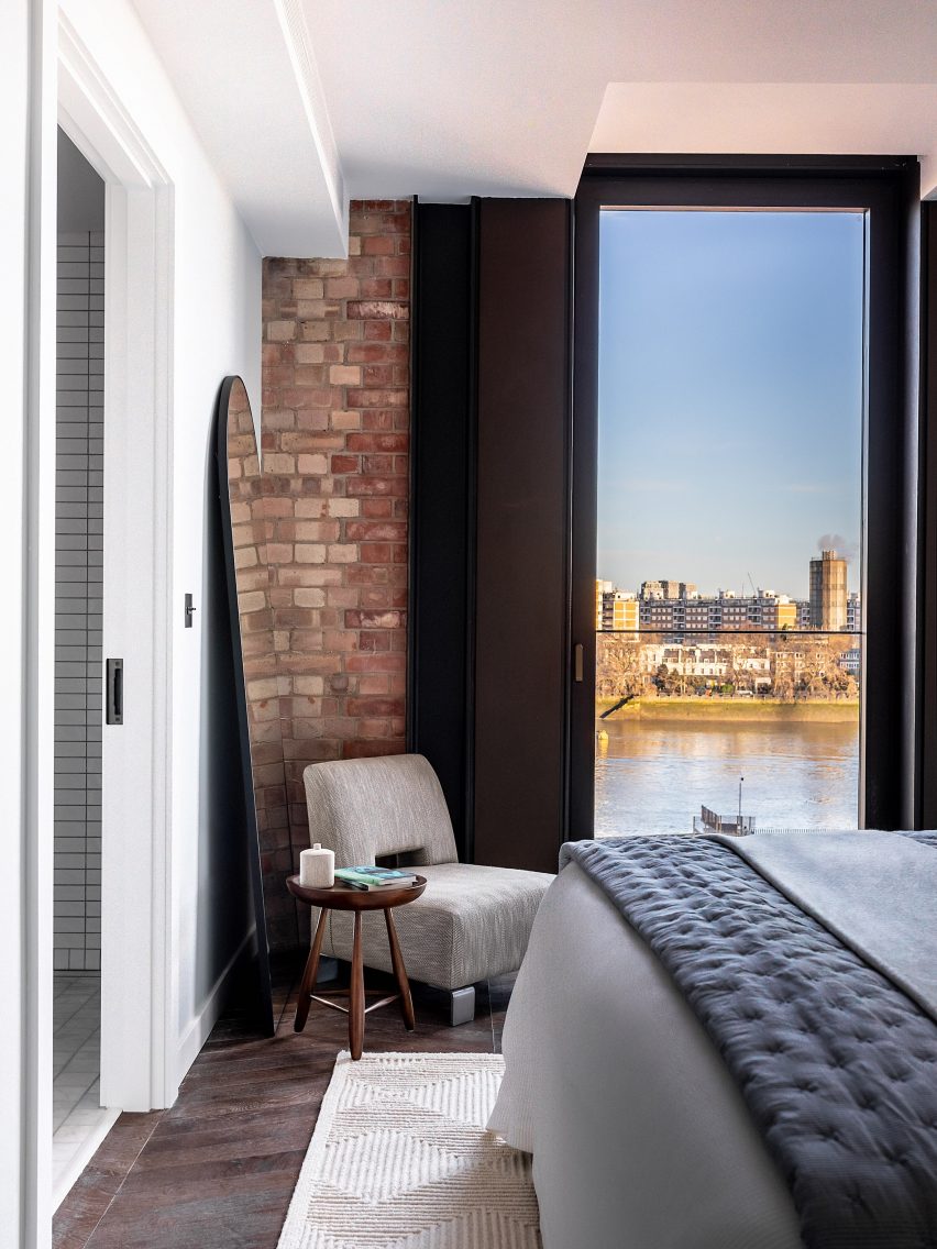Apartment bedroom in Switch House East by Michaelis Boyd