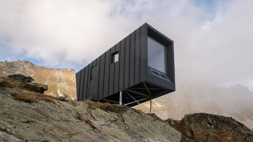 BCW Collective perches hikers’ cabin above an Alpine valley in Italy