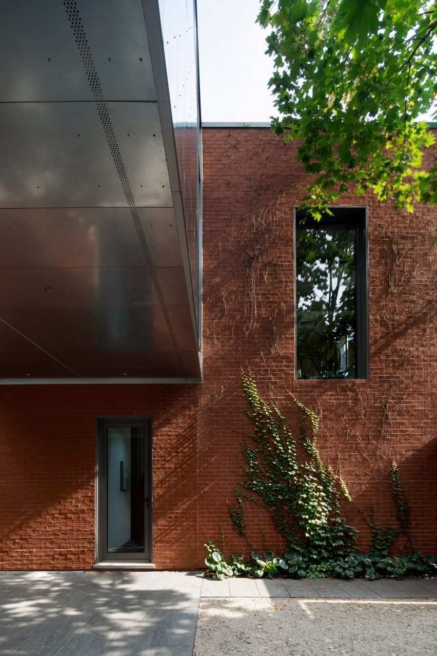 Berri House by TBA