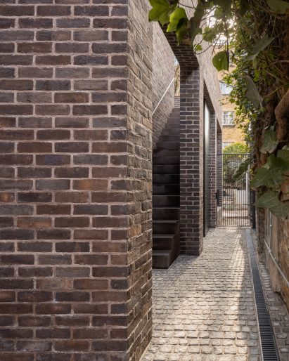 External staircase