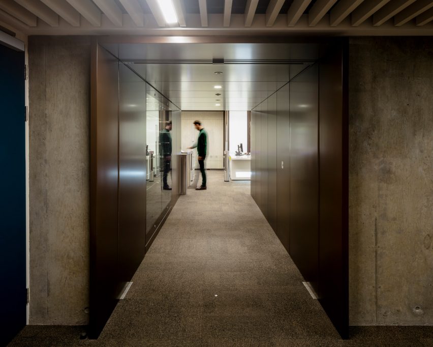 A research centre at Charles Clore House was refurbished by Burwell Architects
