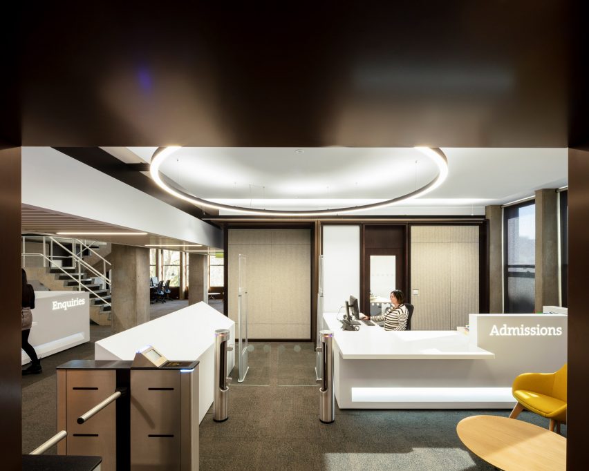 A research centre at Charles Clore House was refurbished by Burwell Architects