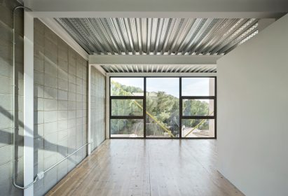 Studio with blockwork walls