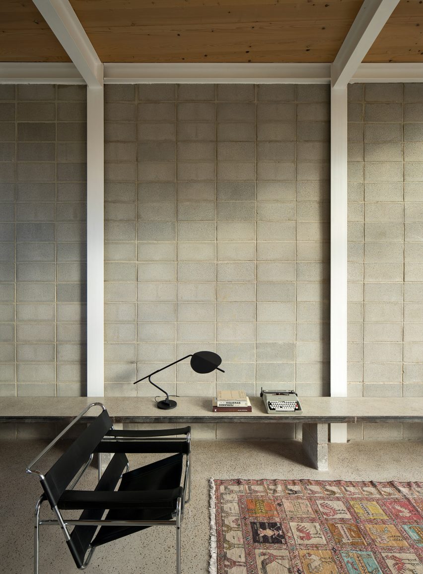 Blockwork interiors of Casa Collumpio by MACH