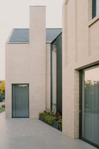 Claygate House by Alexander Martin Architects