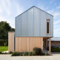 Elevation of steel clad pub by De Matos Ryan