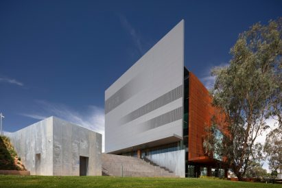 Powder-coated aluminium volumes were built beside a wide set of steps