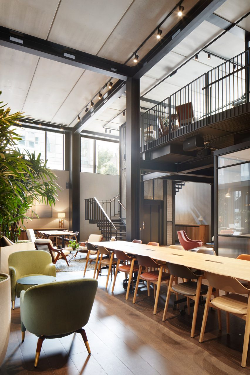 Windows in DL/78 workspace designed by MSMR Architects for Derwent London's 80 Charlotte Street