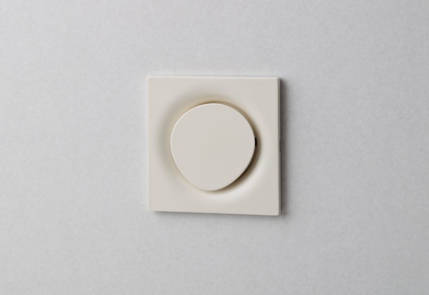 Elos socket by Souhaïb Ghanmi