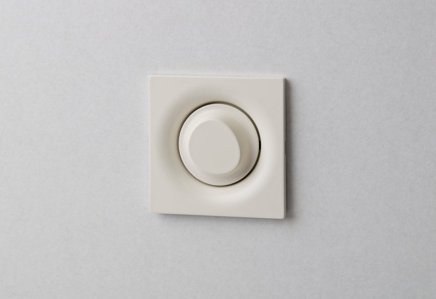 Elos socket by Souhaïb Ghanmi